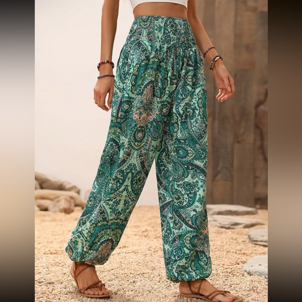 Boho floral paisley print shirred waist jogger pants